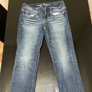 American Eagle Straight Curvy Jean size 4